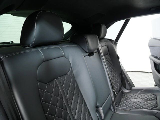 New 2026 Audi SQ8 Prestige image 23