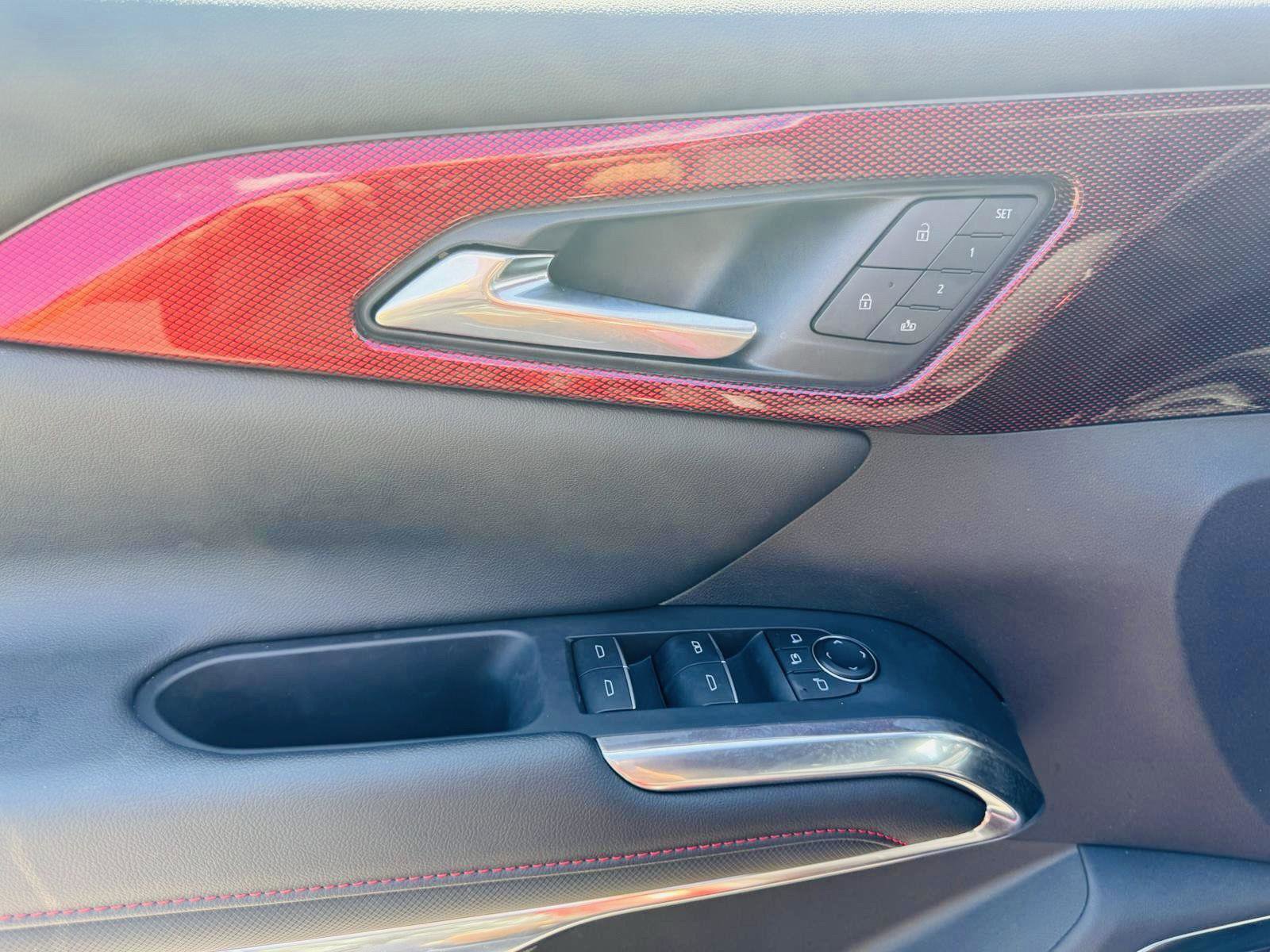 Used 2024 Chevrolet Traverse RS w/ LPO, Floor Liner Package image 29