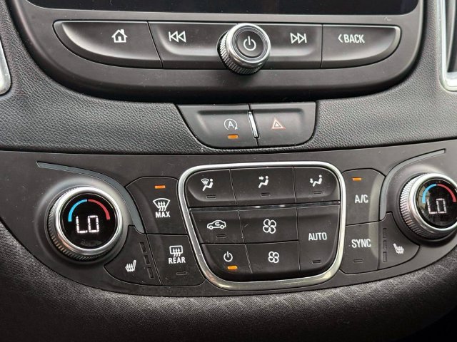 Used 2020 Chevrolet Malibu LT FWD image 27