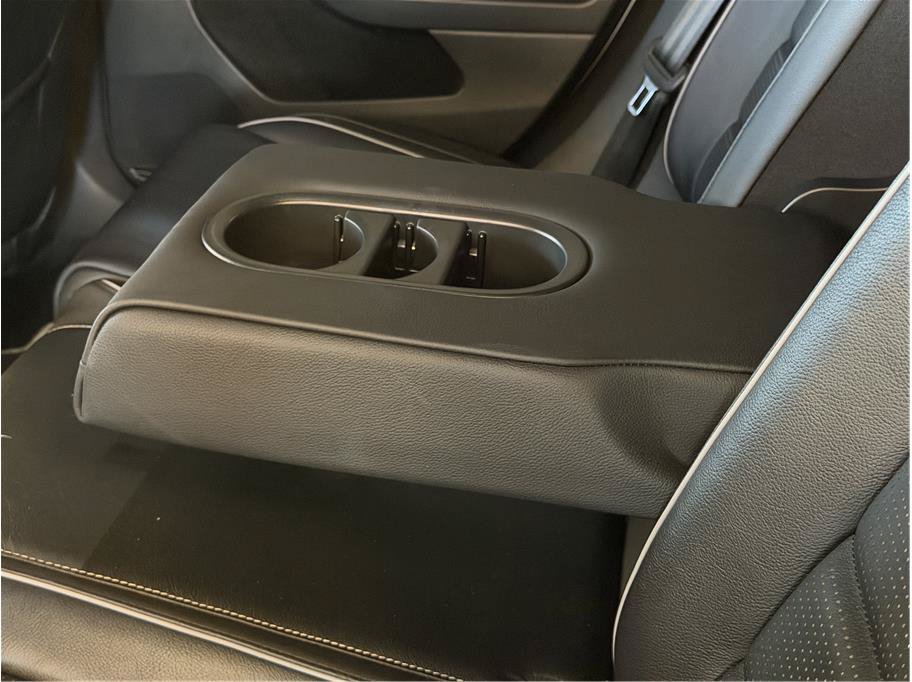 Used 2018 Volkswagen Golf 4-Door AWD/4WD image 25