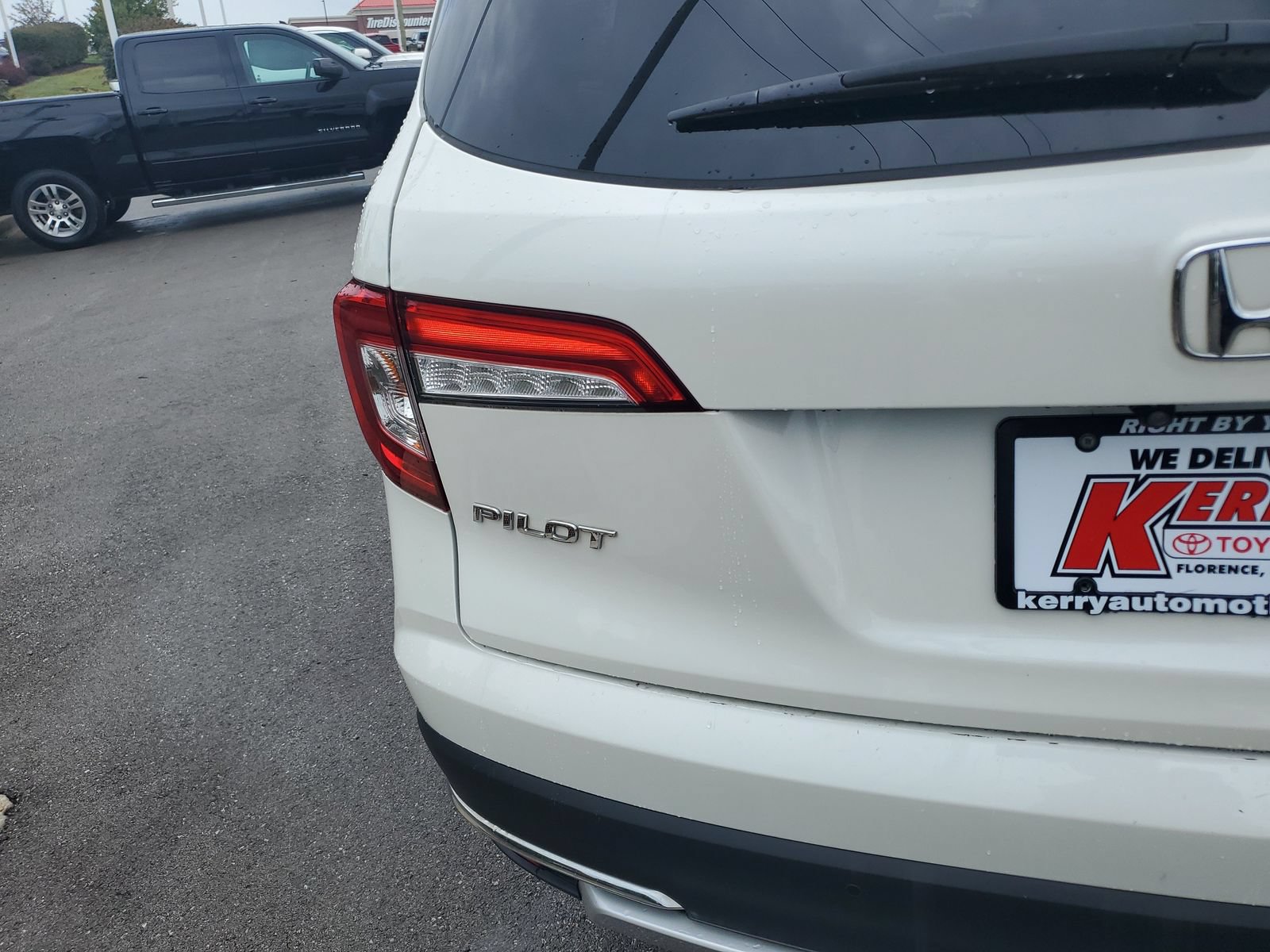 Used 2019 Honda Pilot Touring image 7