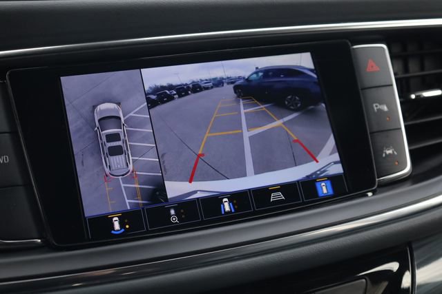 Used 2024 Buick Enclave Premium image 18