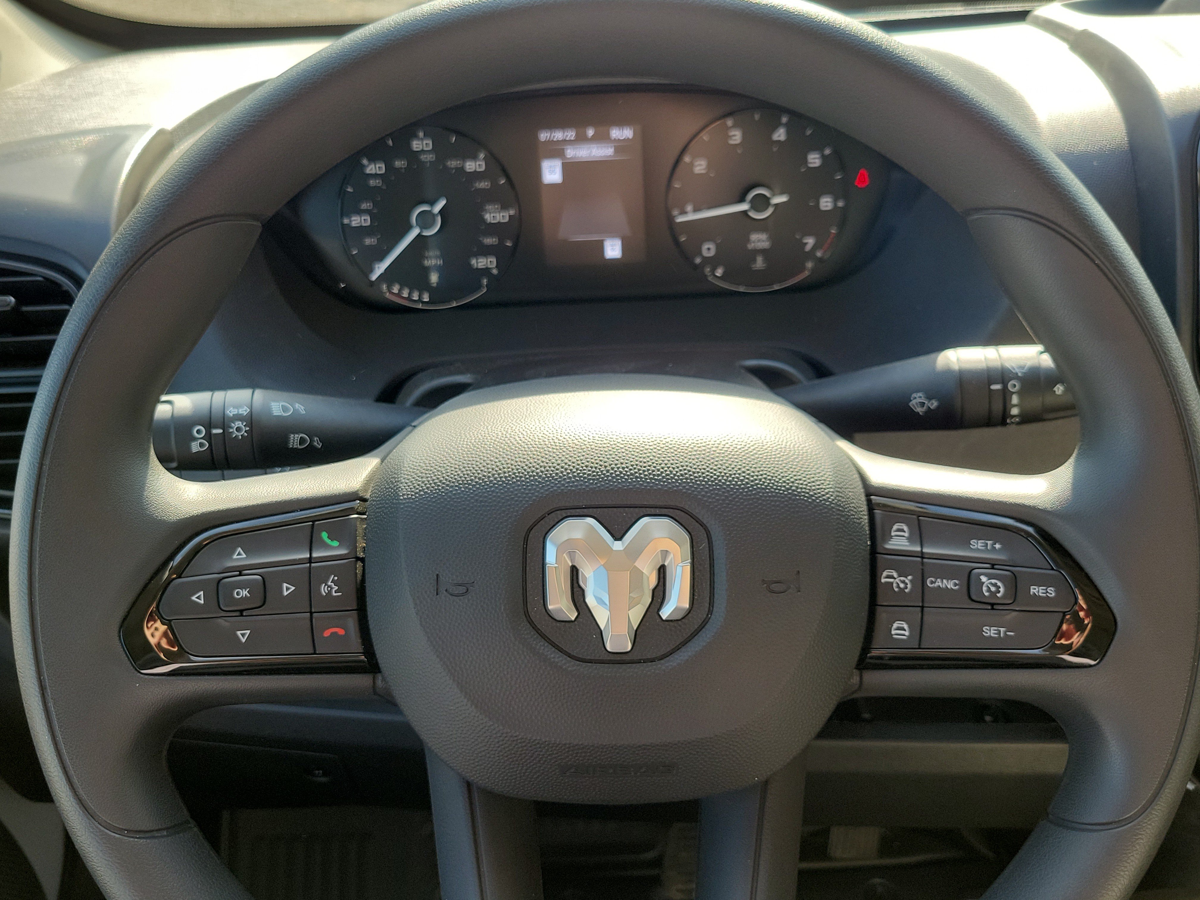 Used 2025 RAM ProMaster 2500 w/ Convenience Group FWD image 9
