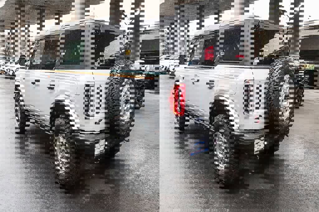 New 2025 Ford Bronco Badlands image 6