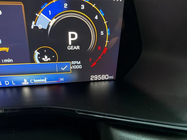 Used 2024 Chevrolet Colorado LT AWD/4WD image 18