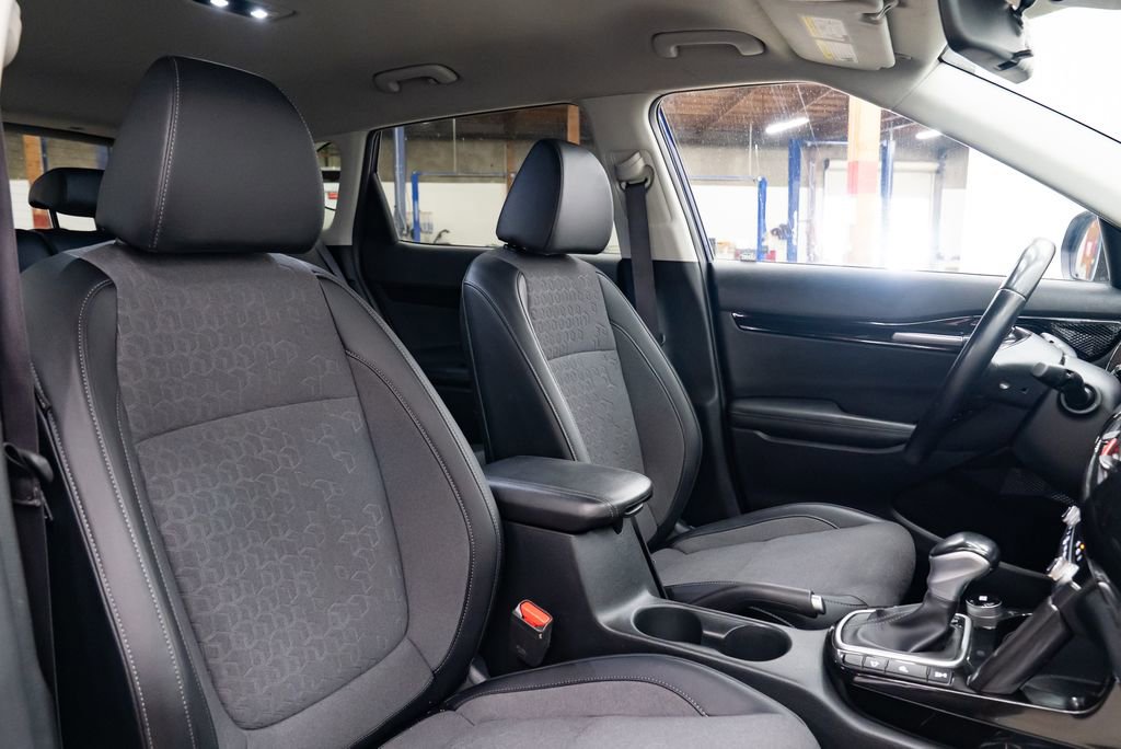 Used 2024 Kia Seltos S image 29