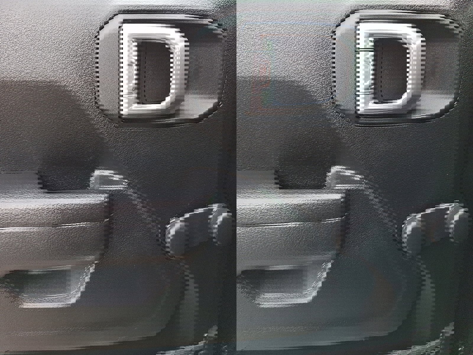 Used 2024 Jeep Wrangler Sport image 12