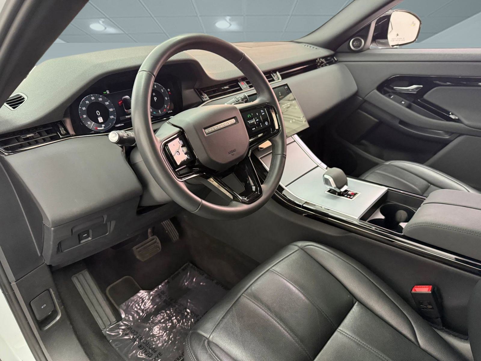 Used 2024 Land Rover Range Rover Evoque S image 4