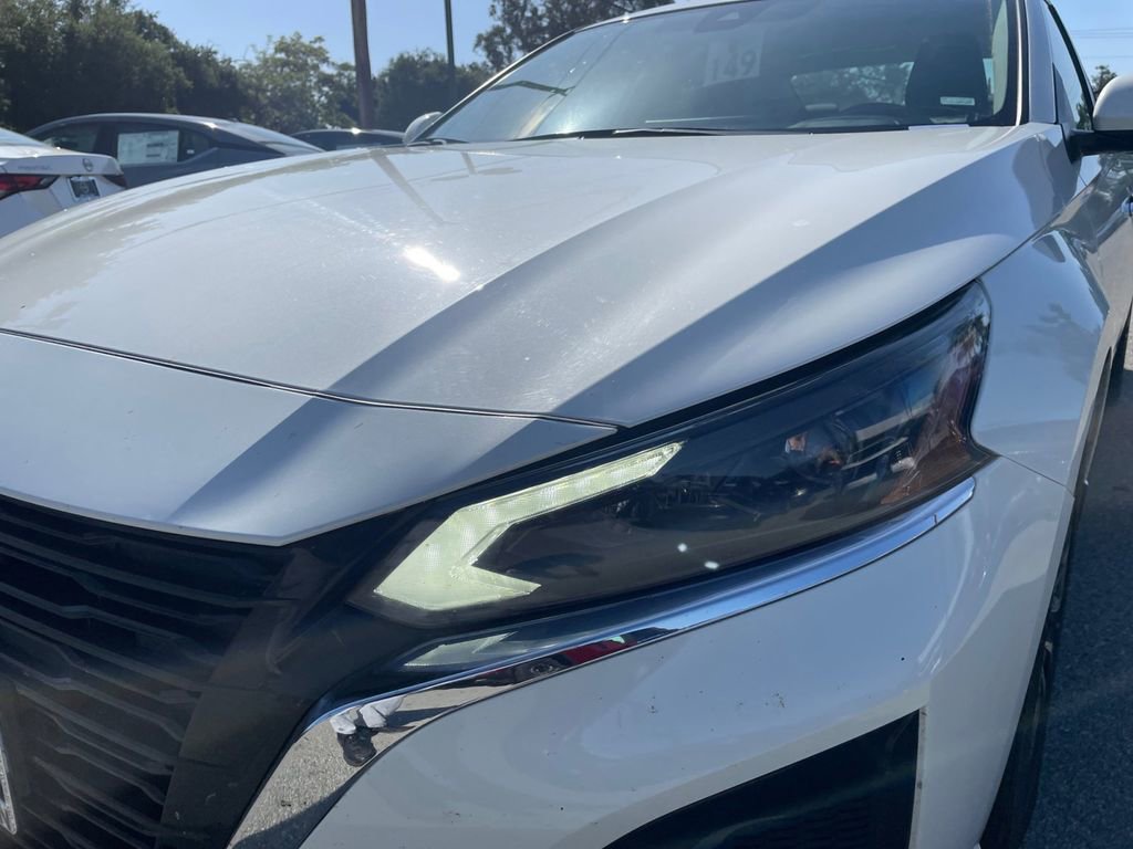 Used 2023 Nissan Altima 2.5 SV w/ SV Premium Package image 34