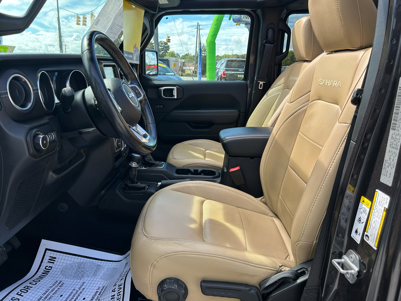 Used 2019 Jeep Wrangler Unlimited Sahara image 9