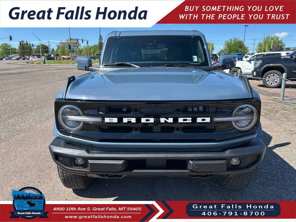 Used 2025 Ford Bronco Outer Banks AWD/4WD image 2