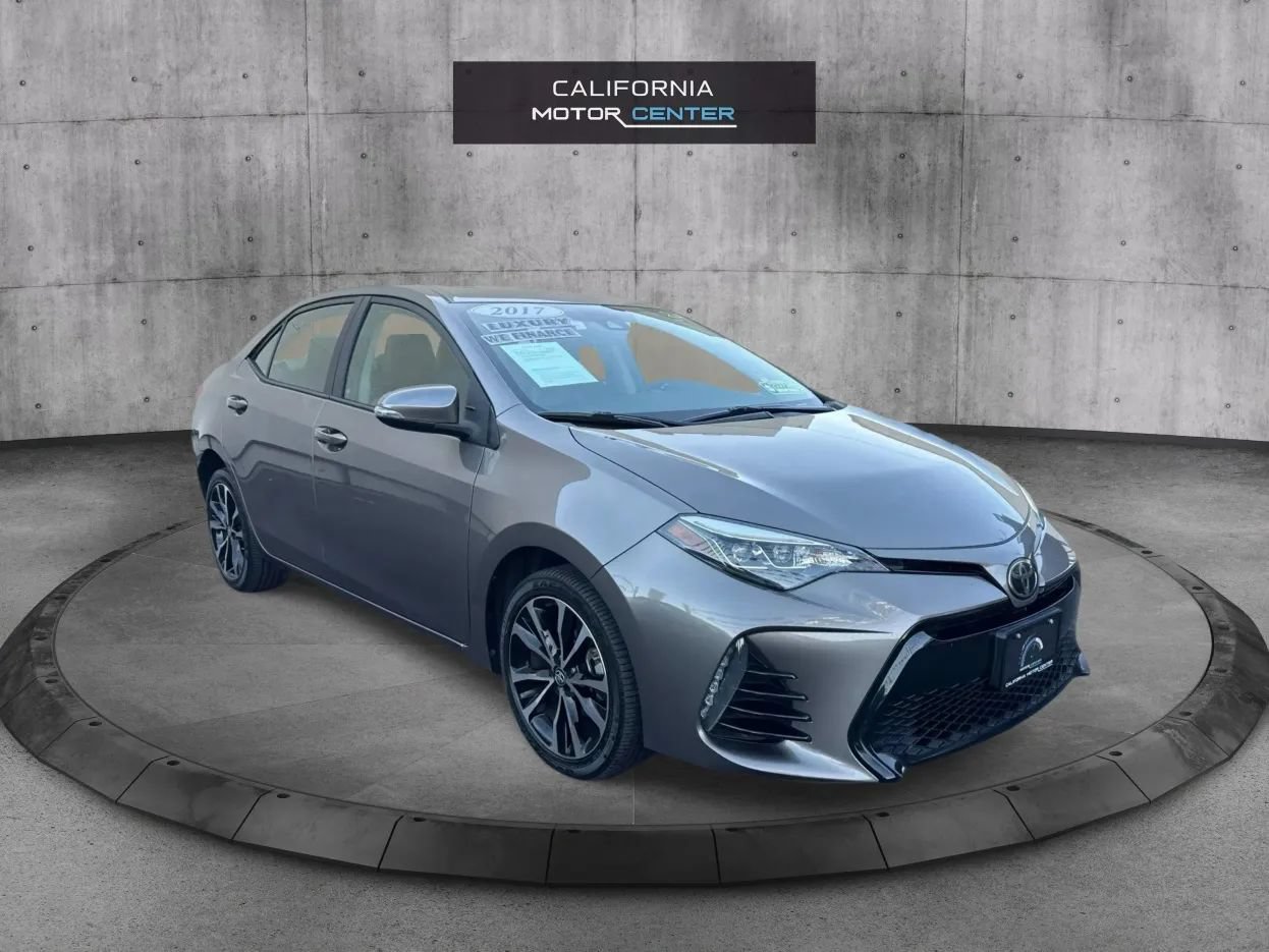 Used 2017 Toyota Corolla SE w/ SE Premium Package FWD image 1