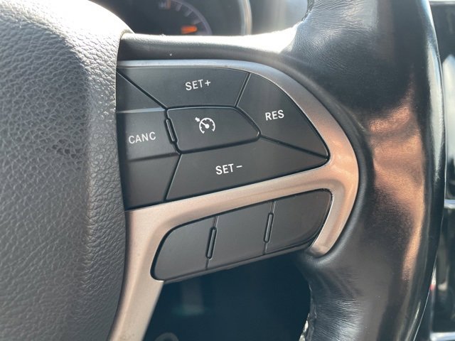 Used 2021 Jeep Grand Cherokee Laredo X image 20