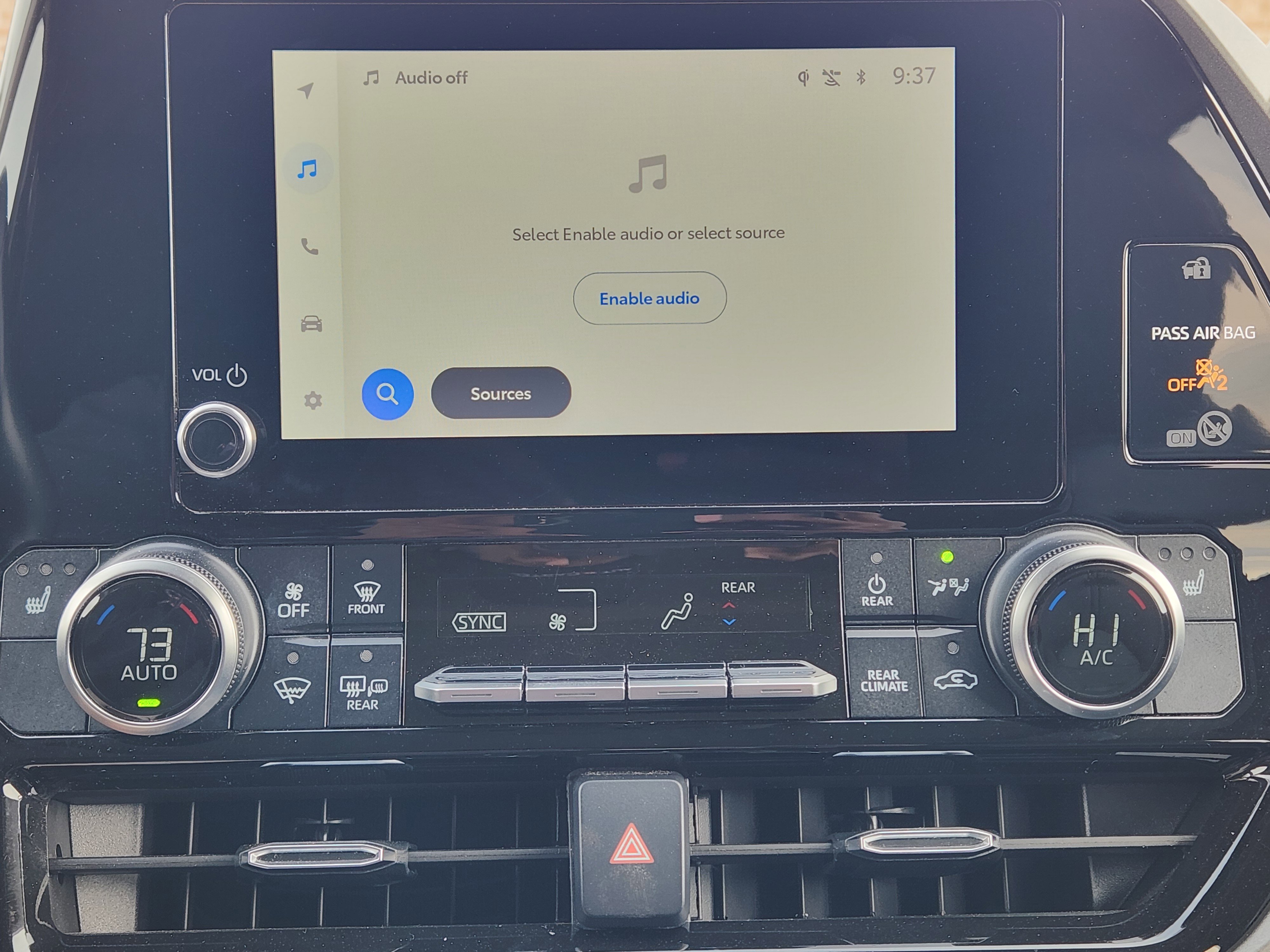 Used 2024 Toyota Highlander XSE image 17