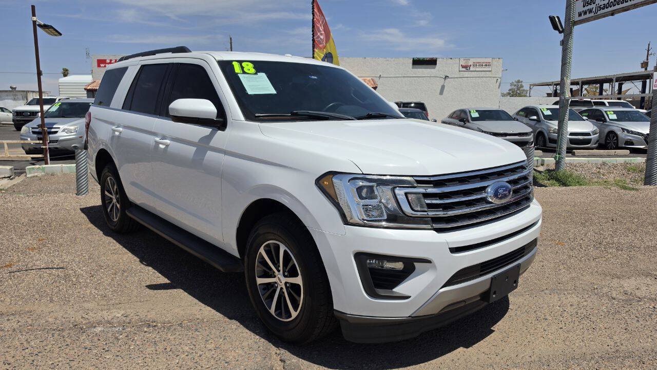 Used 2018 Ford Expedition XLT RWD image 2