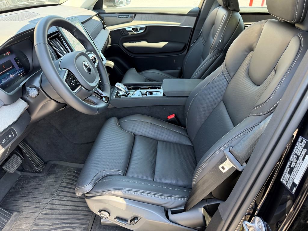 Certified 2025 Volvo XC90 T8 Ultra w/ Protection Package Premier AWD/4WD image 3