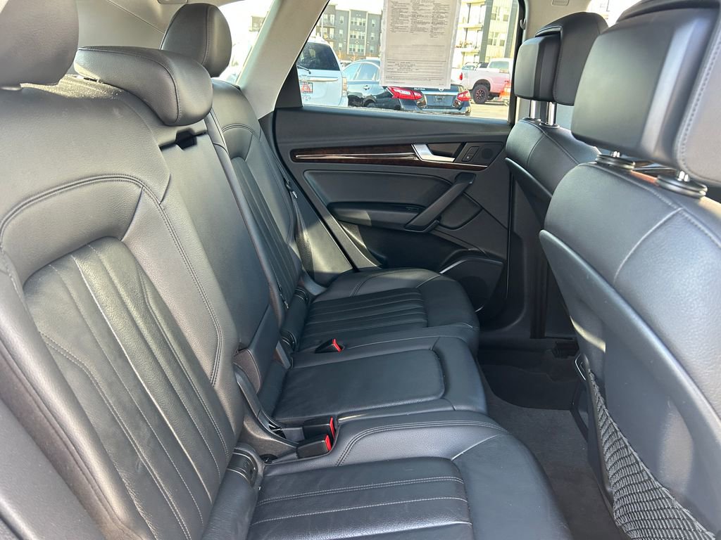 Used 2018 Audi Q5 2.0T Premium image 34