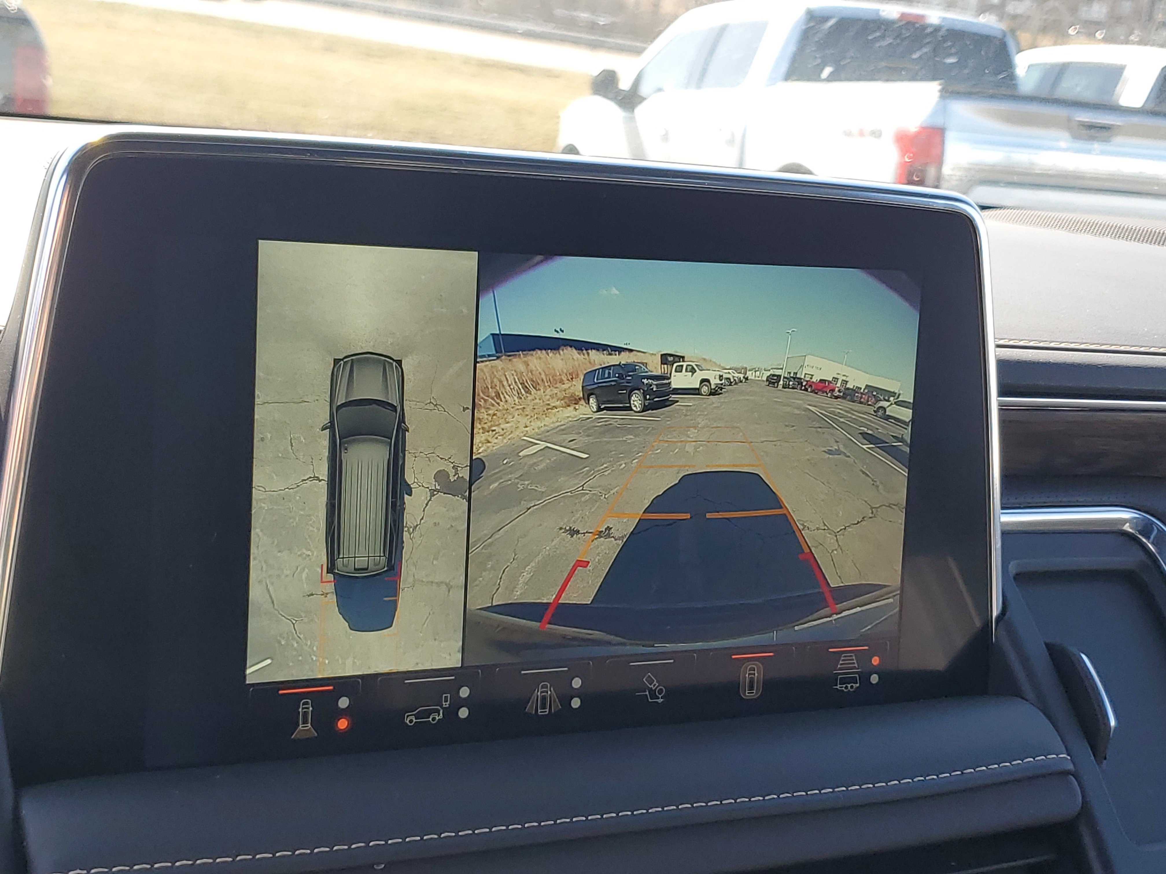 Used 2023 Chevrolet Tahoe Premier w/ Advanced Technology Package image 18