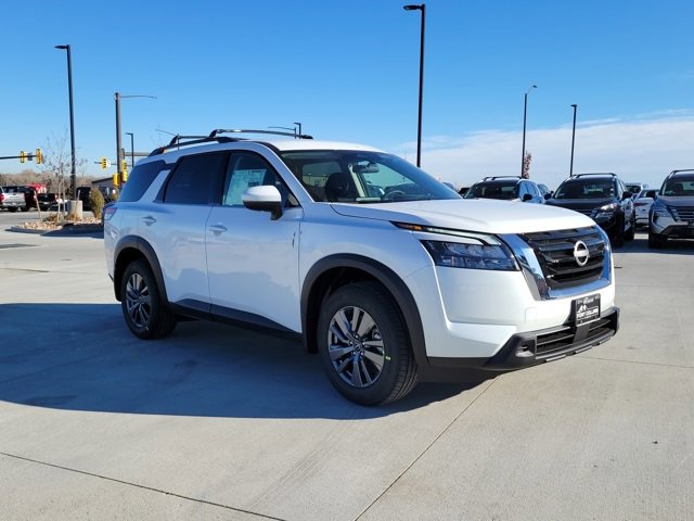 New 2025 Nissan Pathfinder SV image 4