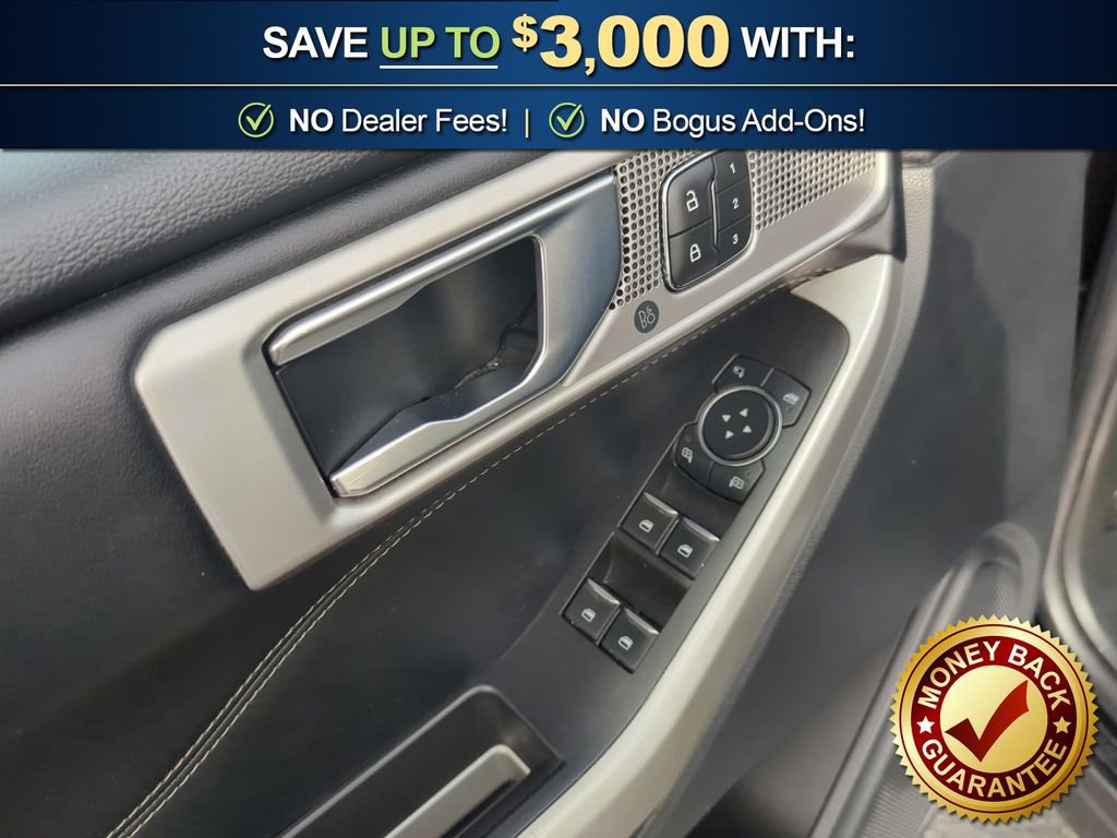 Used 2022 Ford Explorer Limited w/ Equipment Group 301A RWD image 16