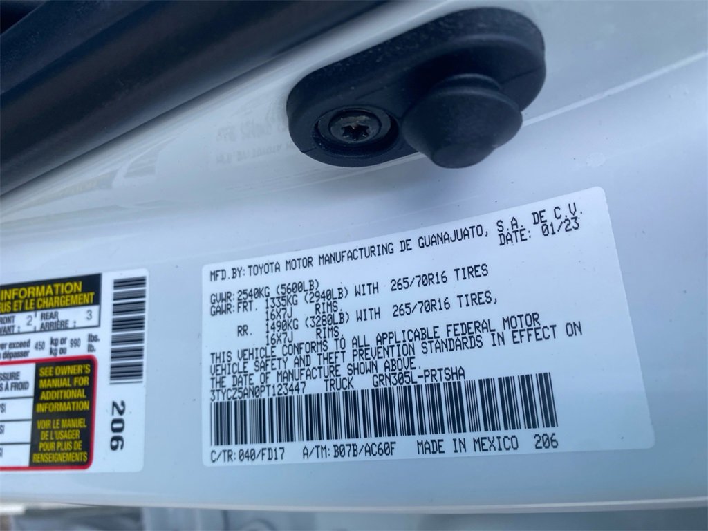 Used 2023 Toyota Tacoma TRD Off-Road image 29