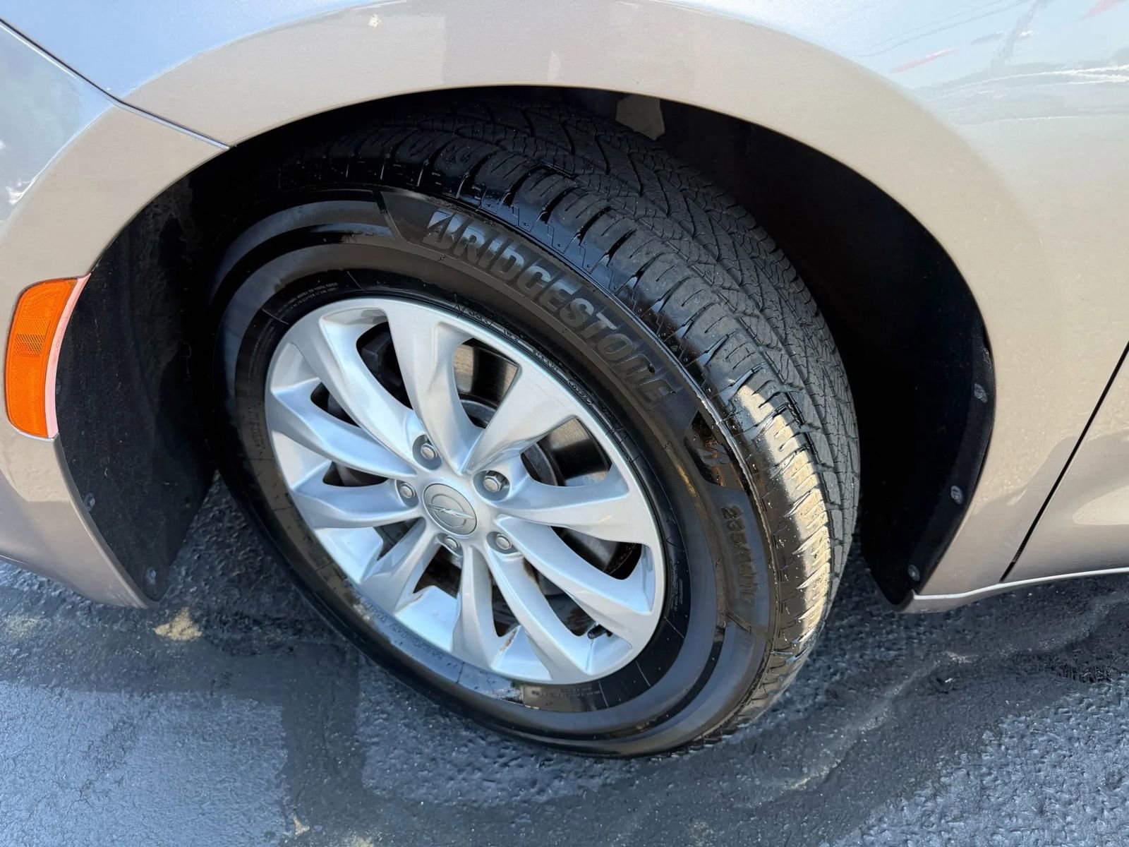 Used 2017 Chrysler Pacifica Touring-L image 46