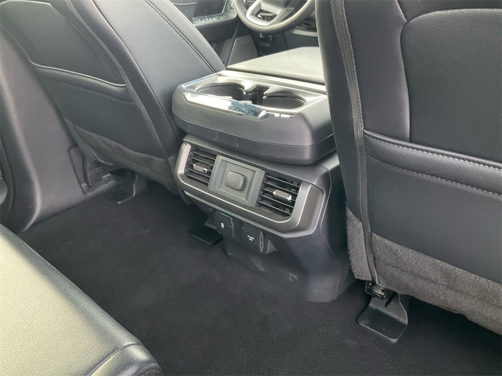 Used 2025 Ford F150 Lariat w/ Equipment Group 501A Mid image 20