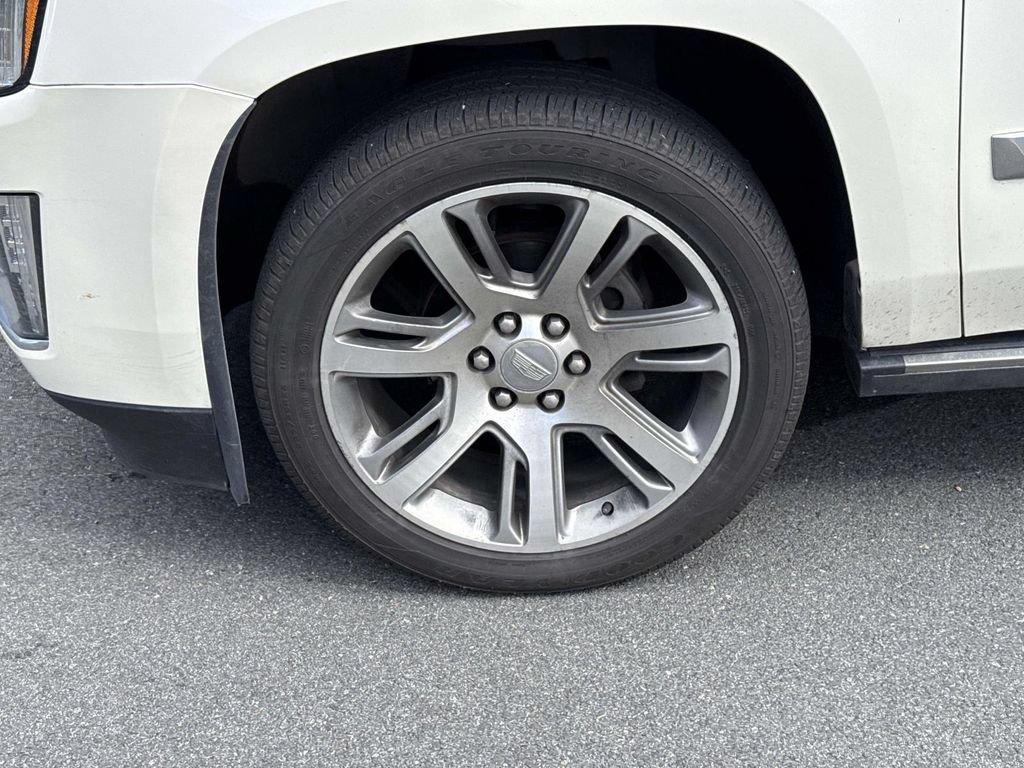 Used 2015 Cadillac Escalade Premium AWD/4WD image 4
