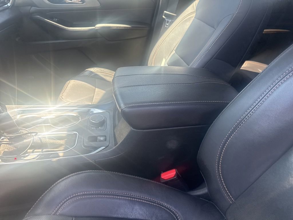 Used 2020 Chevrolet Traverse Premier image 20