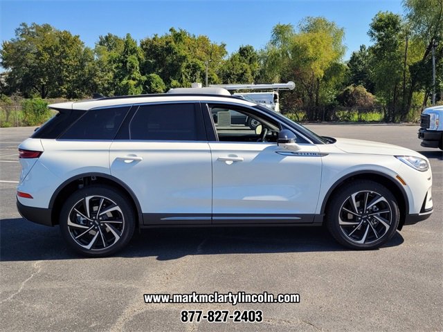 New 2026 Lincoln Corsair Reserve image 2