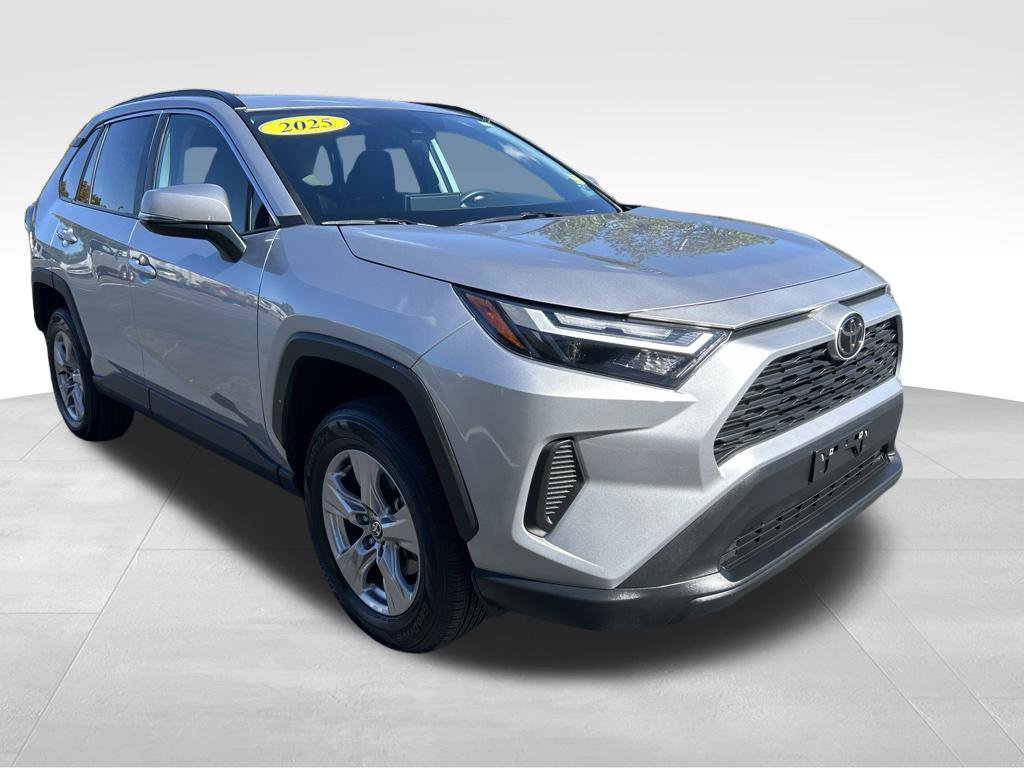 Certified 2025 Toyota RAV4 XLE AWD/4WD image 7