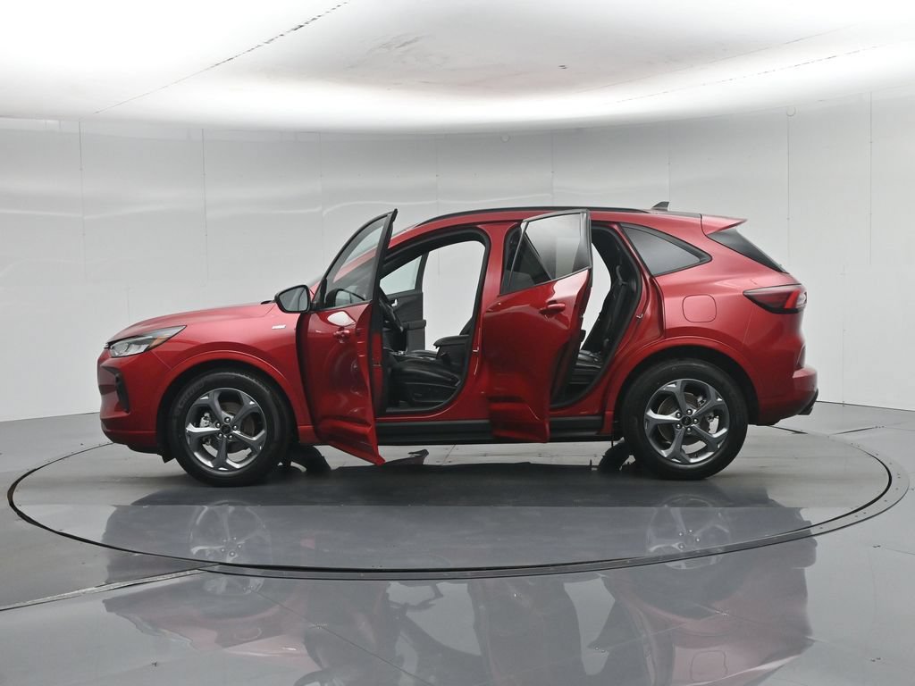 Used 2023 Ford Escape ST-Line w/ Tech Pack #1 FWD image 36