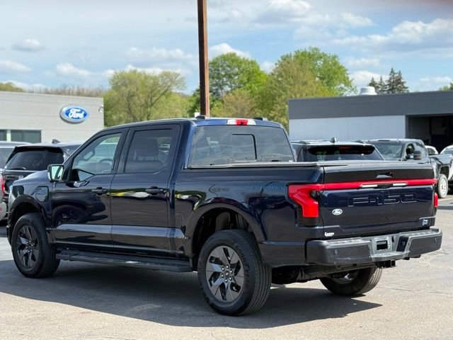 Used 2025 Ford F150 Lightning Lariat AWD/4WD image 45