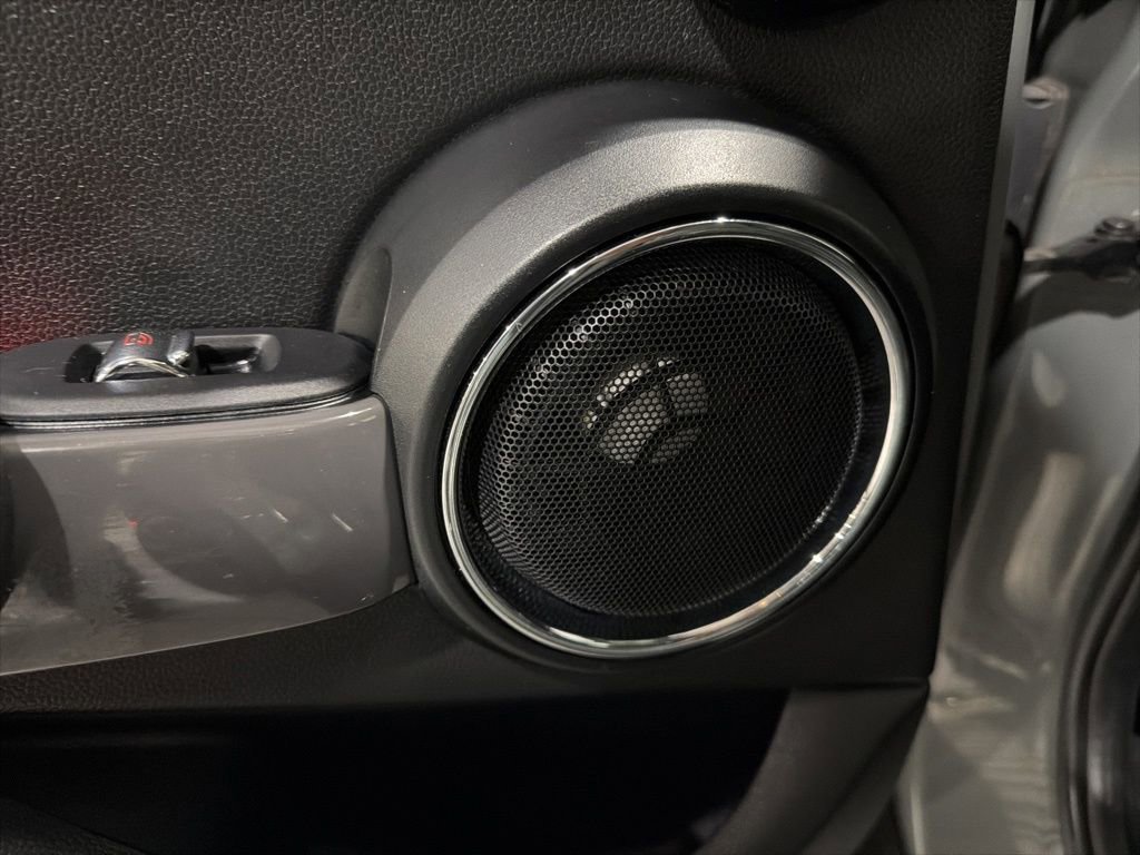 Used 2018 MINI Cooper 4-Door Hardtop image 33