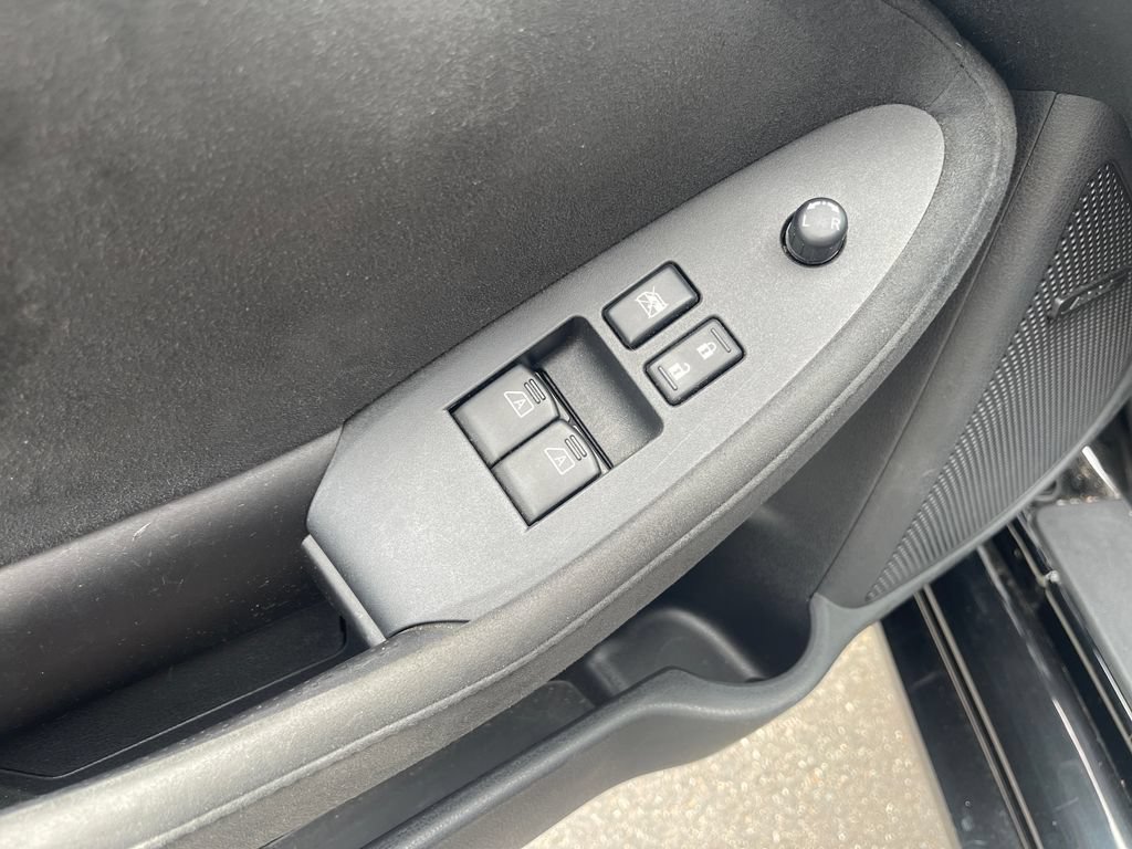 Used 2017 Nissan 370Z Touring RWD image 15