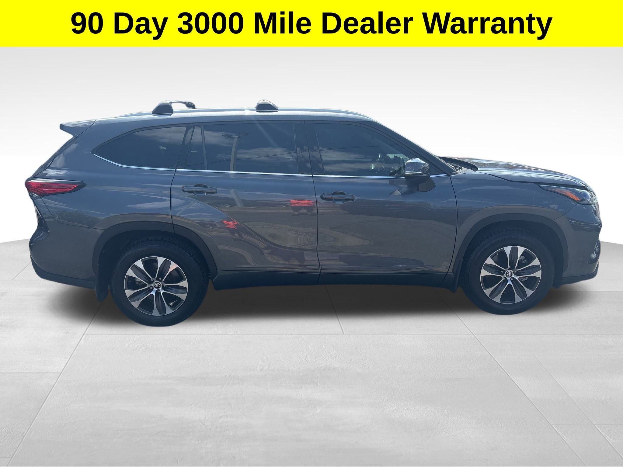 Used 2022 Toyota Highlander XLE