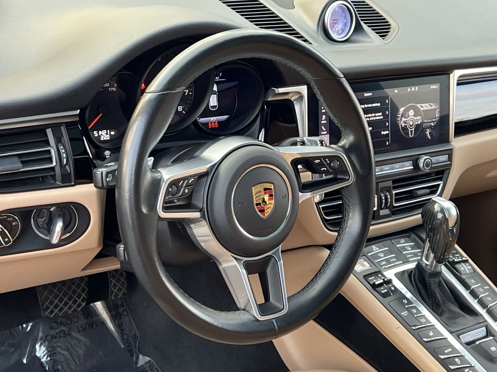 Used 2021 Porsche Macan w/ Premium Package AWD/4WD image 14