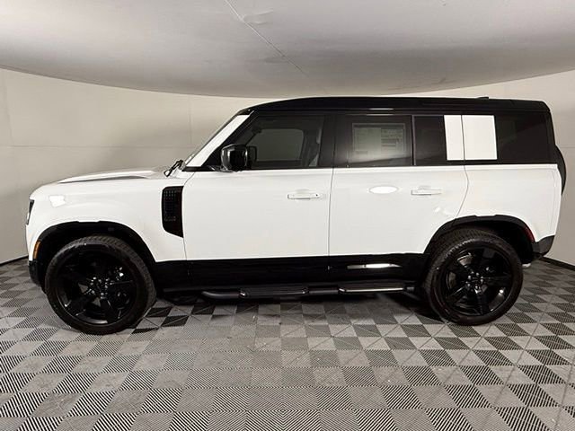 New 2026 Land Rover Defender 110 V8 image 4