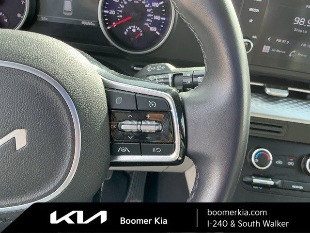 Certified 2024 Kia Carnival LX image 21