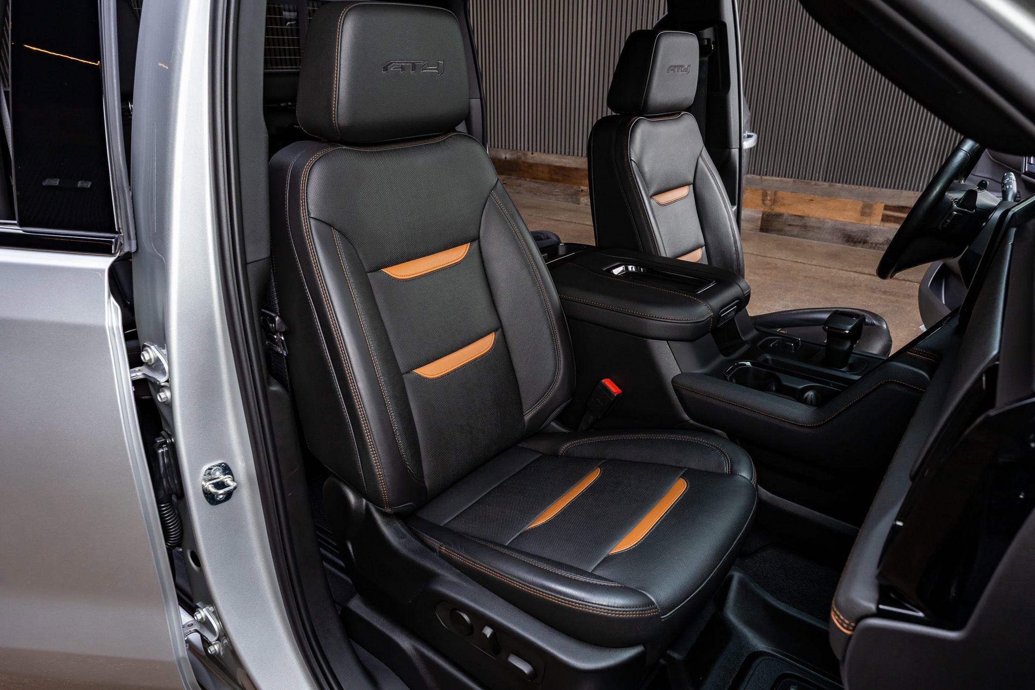 Used 2022 GMC Sierra 1500 AT4 w/ AT4 Premium Package AWD/4WD image 30