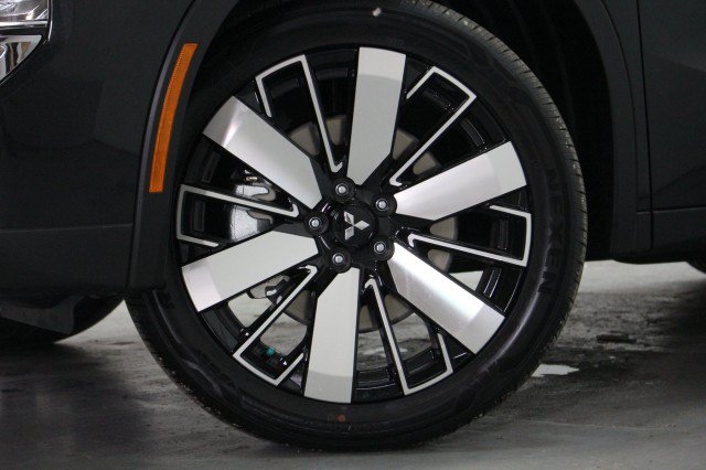 New 2026 Mitsubishi Outlander SE AWD/4WD image 3