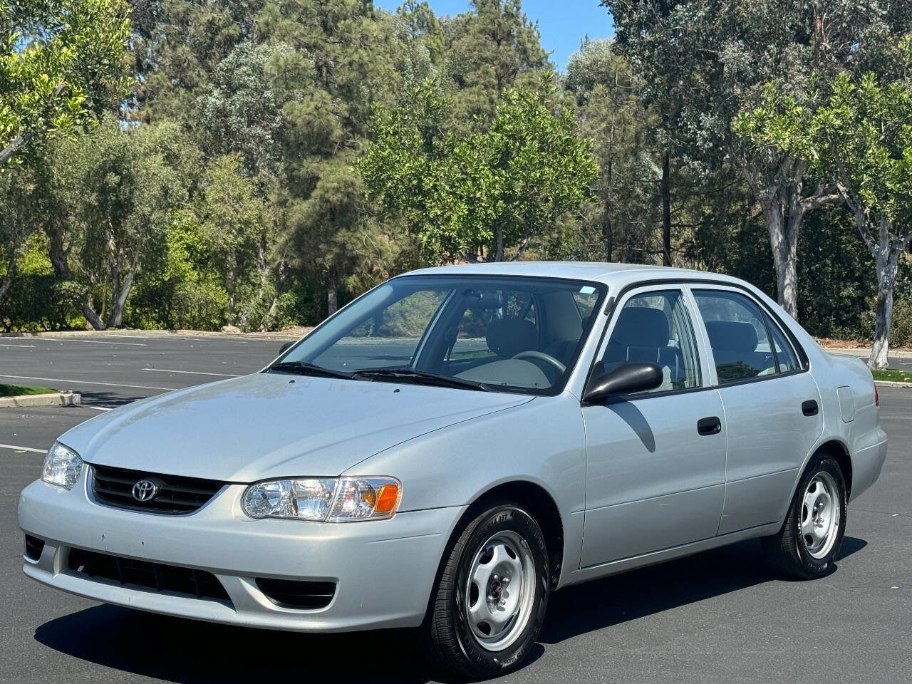 Used 2002 Toyota Corolla CE image 3