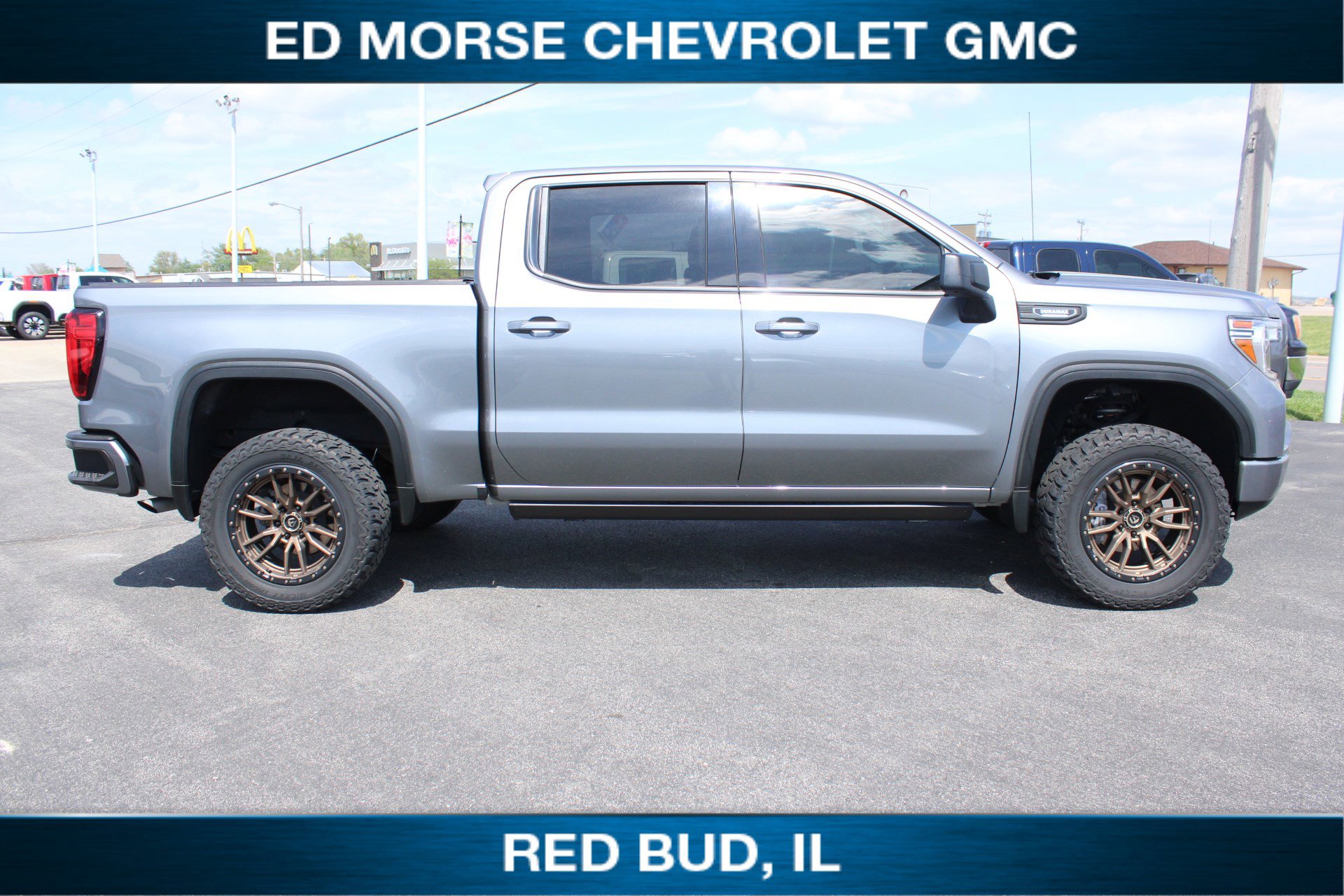 Used 2021 GMC Sierra 1500 Elevation image 2