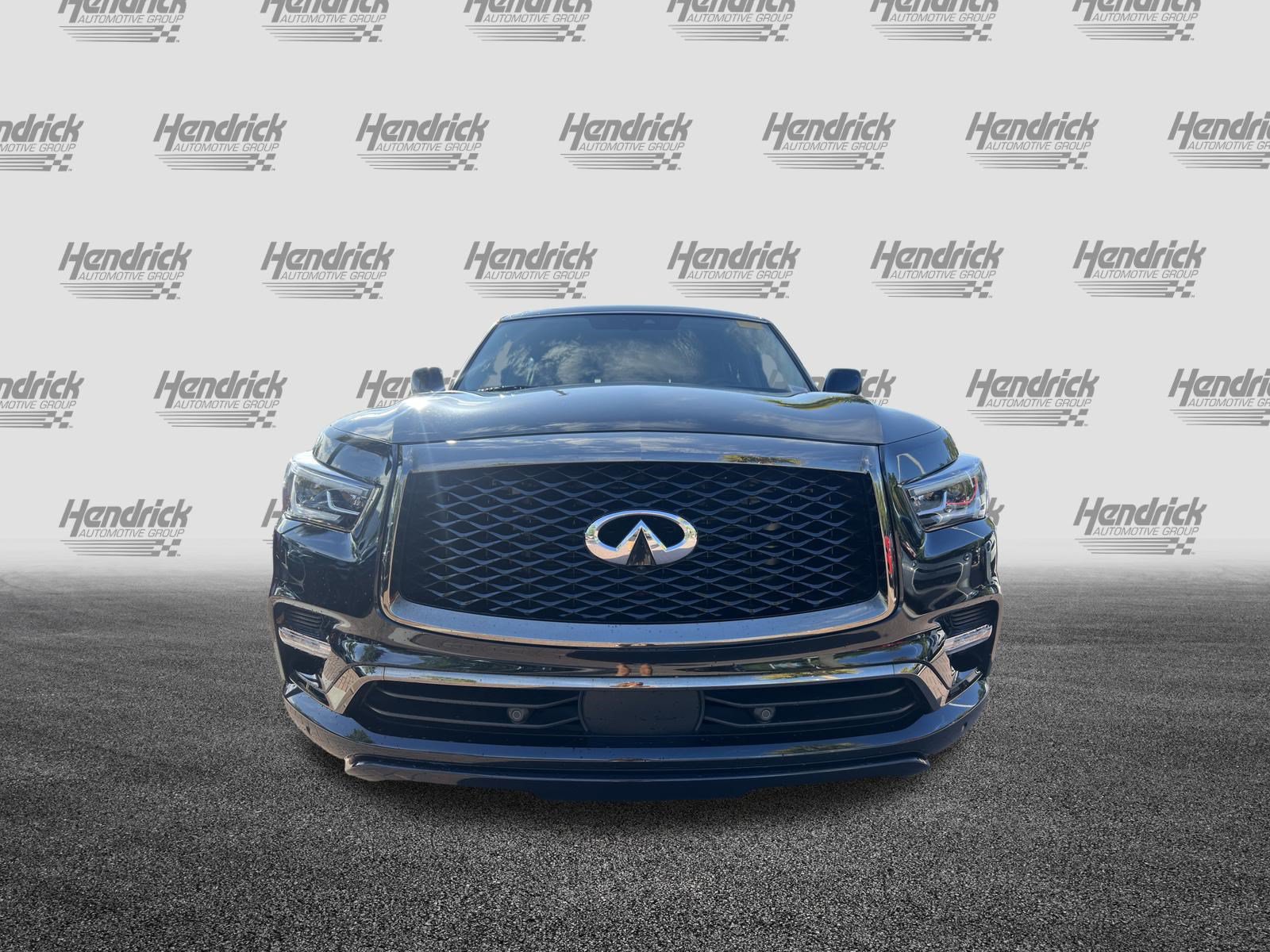 Used 2023 INFINITI QX80 Premium Select w/ All-Season Package RWD image 3
