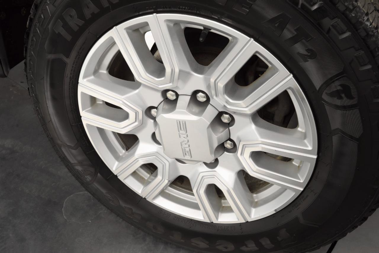 Used 2020 GMC Sierra 2500 SLE w/ Preferred Package image 11