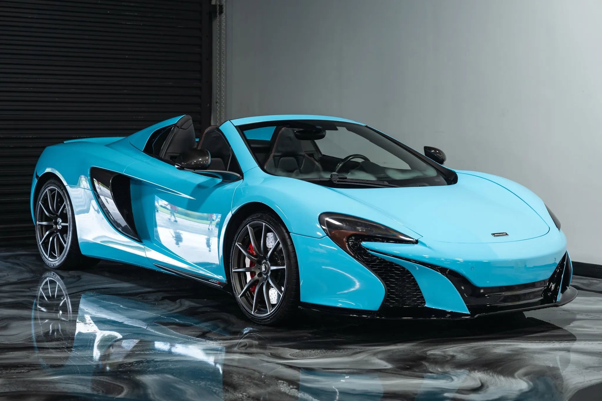 Used 2016 McLaren 650S Spider image 5