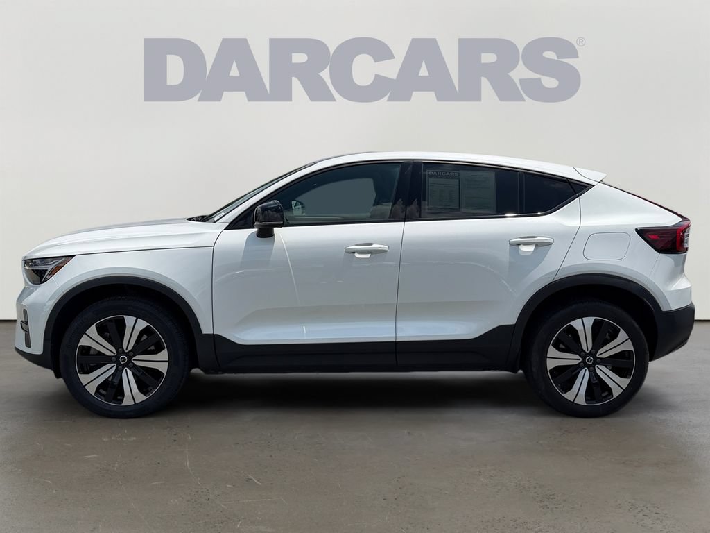 Used 2023 Volvo C40 Recharge Core AWD/4WD image 4