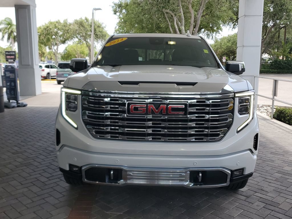 Certified 2024 GMC Sierra 1500 Denali w/ Denali Reserve Package AWD/4WD image 8