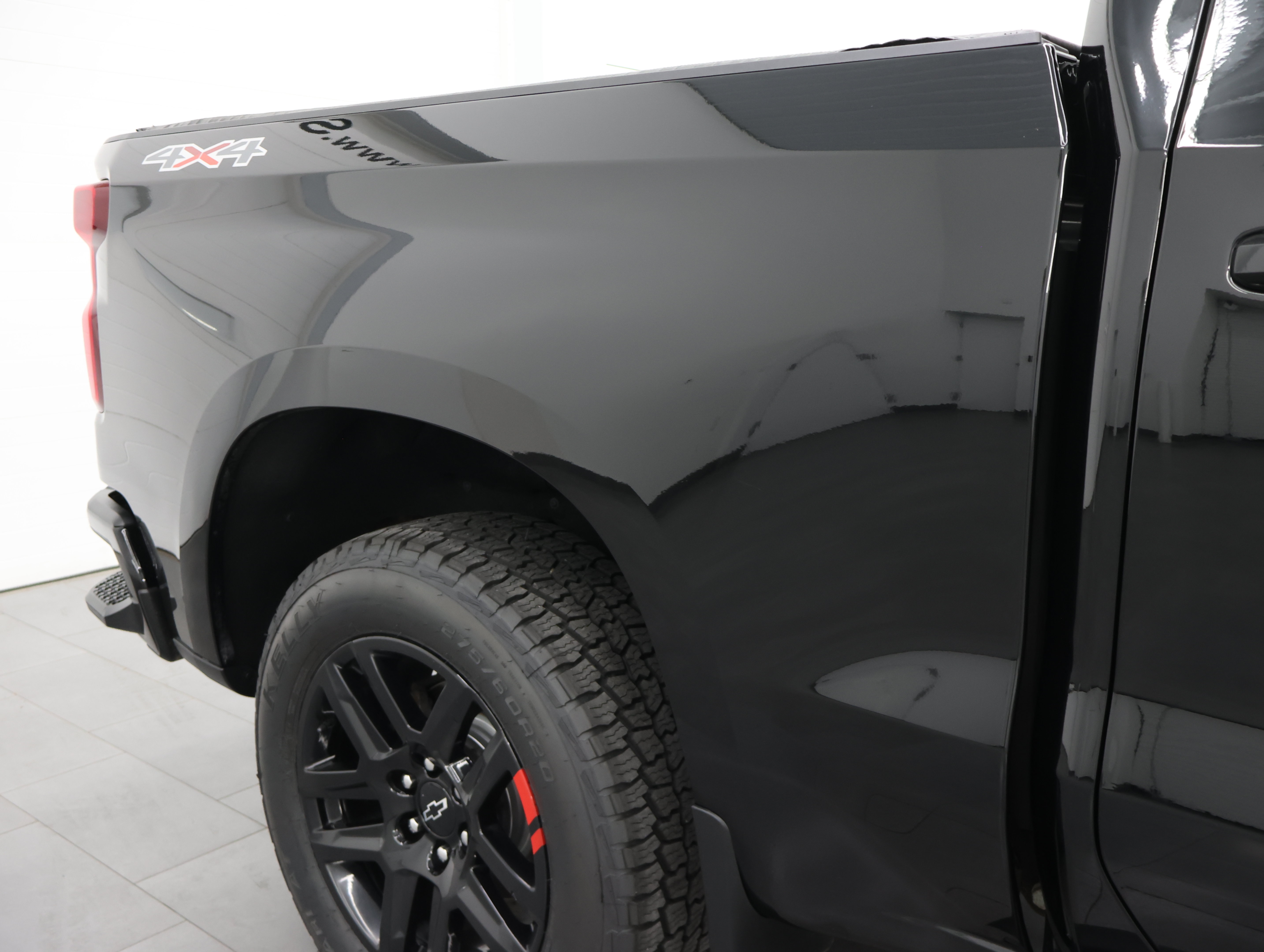 Used 2022 Chevrolet Silverado 1500 RST w/ Redline Edition AWD/4WD image 26