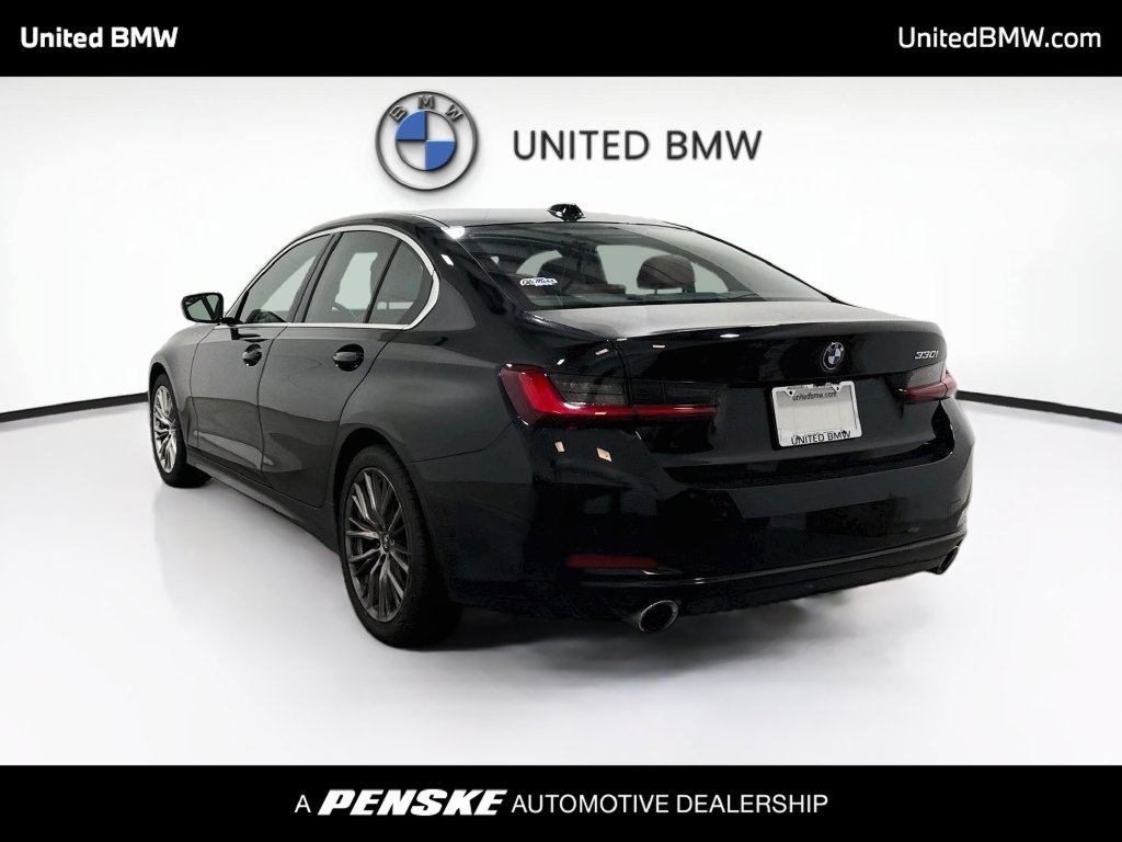 Certified 2024 BMW 330i Sedan w/ Convenience Package RWD image 7